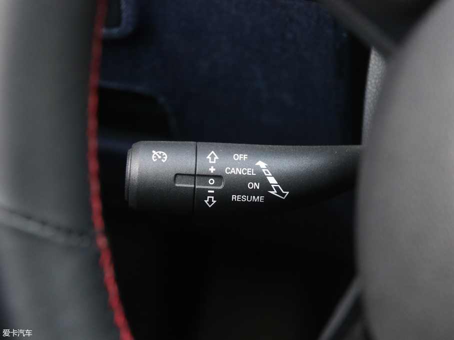 2017MG ZS Tommy Hilfiger