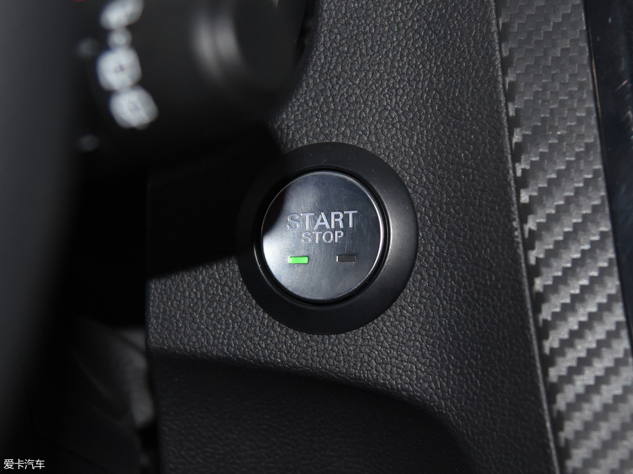 2017��MG ZS 16T �Ԅ�������