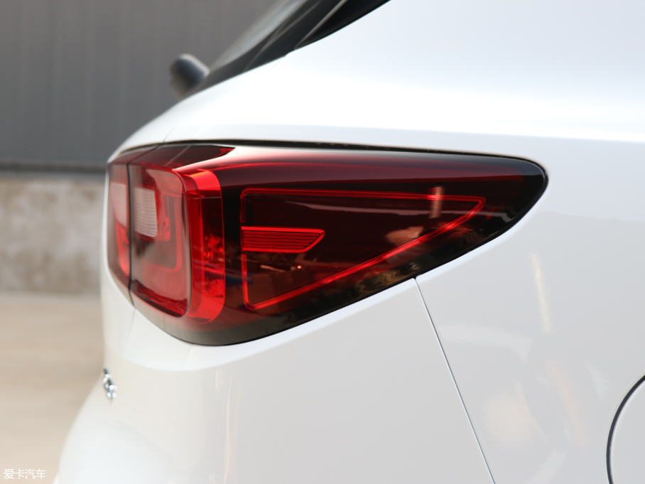 2017MG ZS 1.5L Ԅ(dng)Ӣ