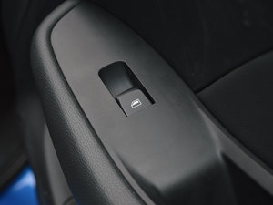 20171.5L ԄW п؅^