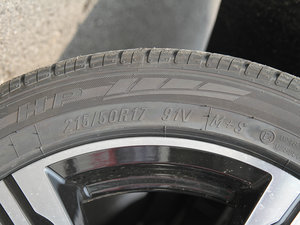 20171.5L ԄӺA ݆̥ߴ