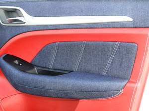 2017Tommy Hilfiger g