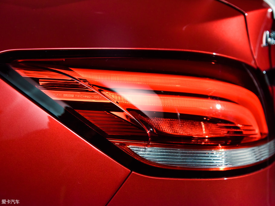 2017MG6 20T ԄTrophyW V