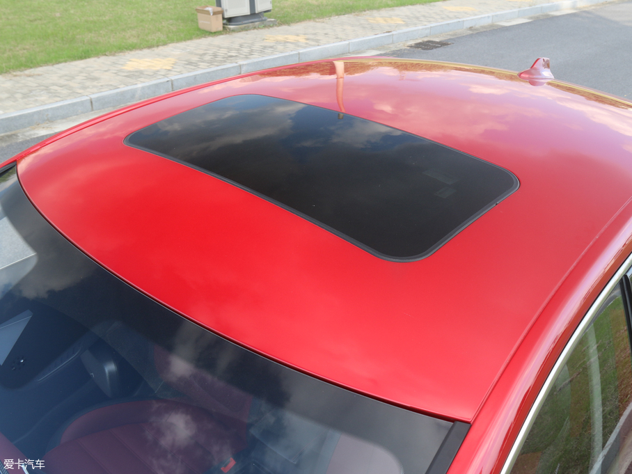 2017MG6 20T Ԅ(dng)Trophy(lin)W(wng) V