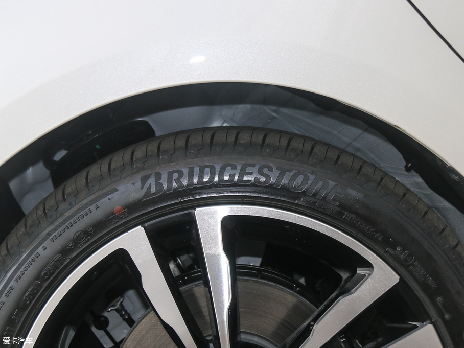 2017MG6 20T ԄTrophyW V