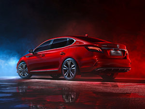 201720T ԄTrophyW V w^