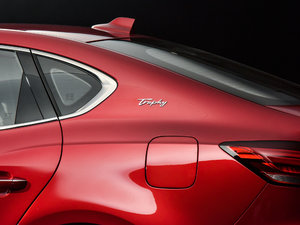 201720T ԄTrophyW V ^