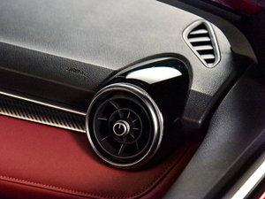 201720T ԄTrophyW V п؅^