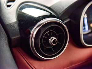 201720T ԄTrophyW V п؅^