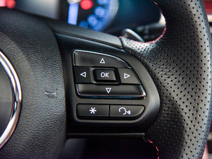 201720T ԄTrophyW V п؅^