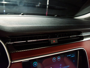 201720T ԄTrophyW V п؅^