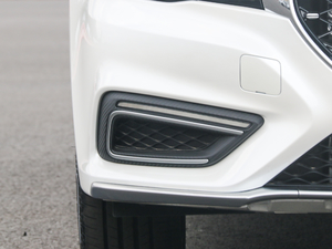 201720T ԄTrophyW V ^