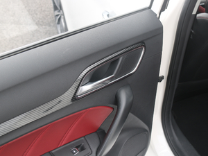 201720T ԄTrophyW V g