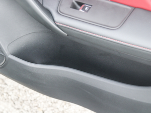 201720T ԄTrophyW V g