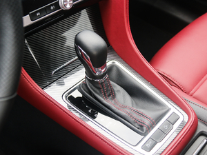 201720T ԄTrophyW V QU