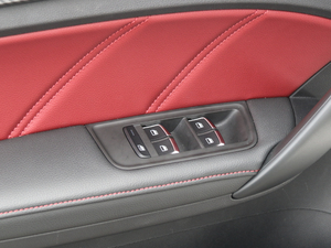 201720T ԄTrophyW V {܇ƅ^	