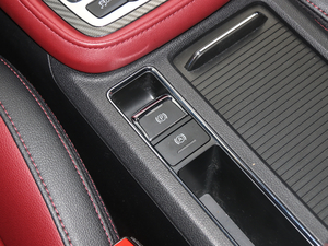 201720T ԄTrophyW V v܇Ƅ