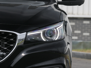 201720T ԄTrophyW V 