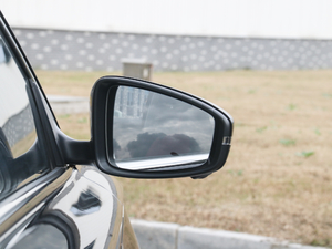 201720T ԄTrophyW V ^