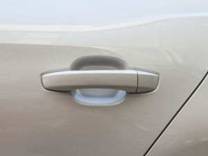 201720T ԄӾӢ V ^