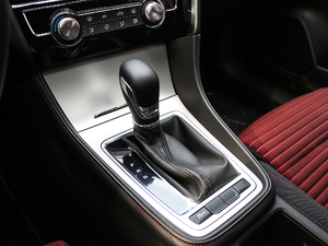 201720T Ԅ(dng)Ӣ(lin) (gu)V QU