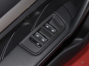 201720T ԄW V {܇ƅ^	