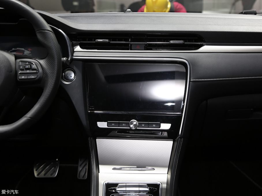 2018MG6Դ 45T E-DRIVE PILOTW