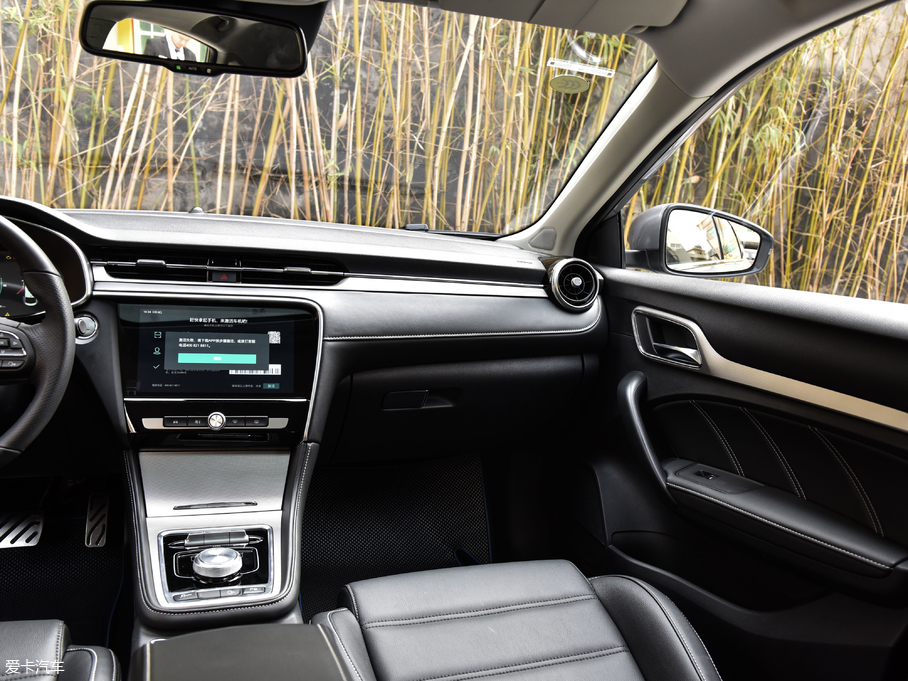 2018MG6Դ 45T E-DRIVE PILOTW