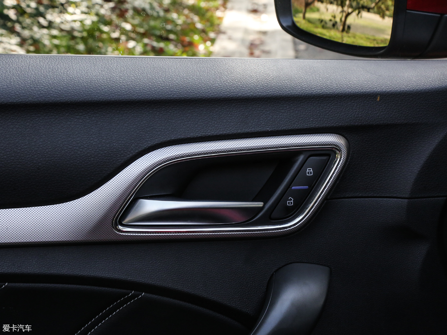 2018MG6Դ 45T E-DRIVE(q) PILOT(lin)W(wng)