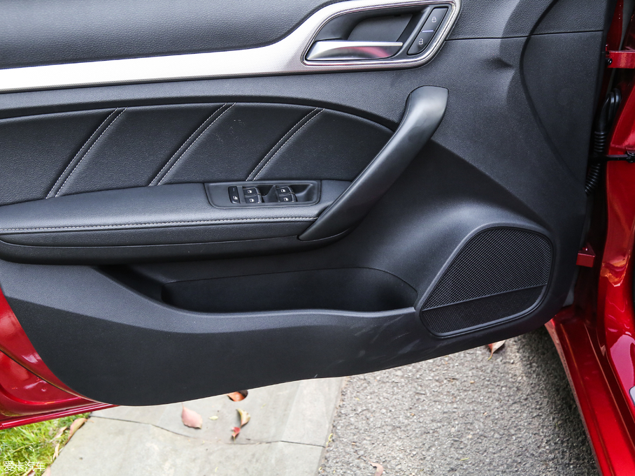 2018MG6Դ 45T E-DRIVE PILOT(lin)W(wng)