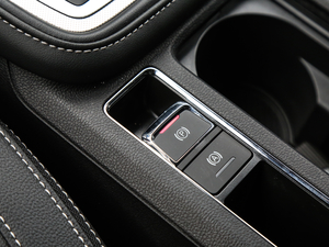 201845T E-DRIVE PILOTW v܇Ƅ