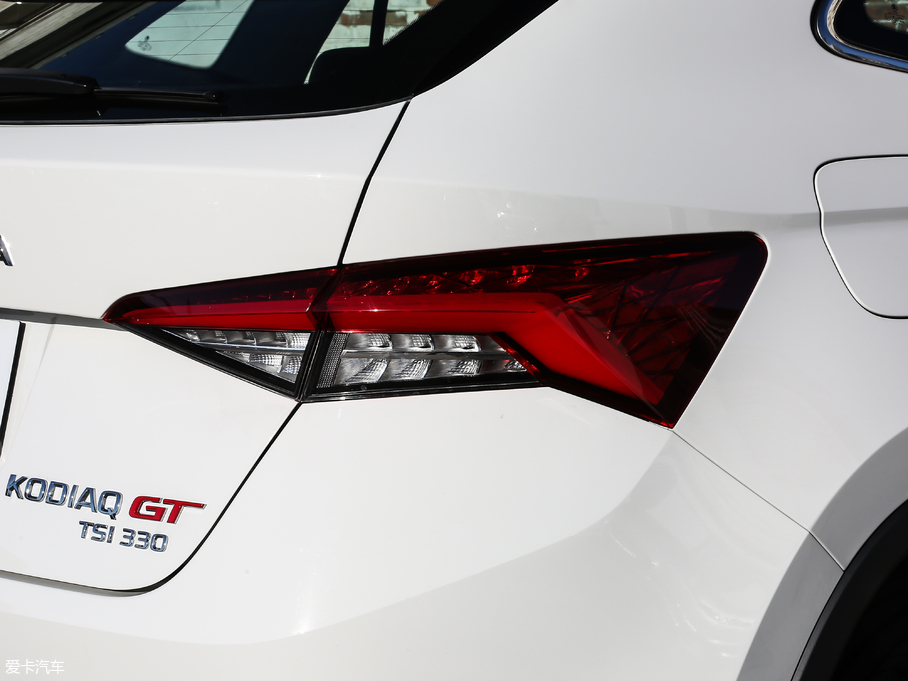 2019µρGT TSI330 A V