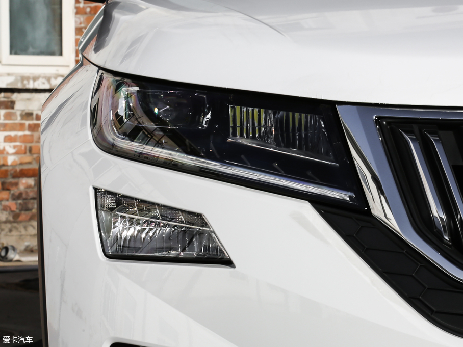 2019µρGT TSI330 A V