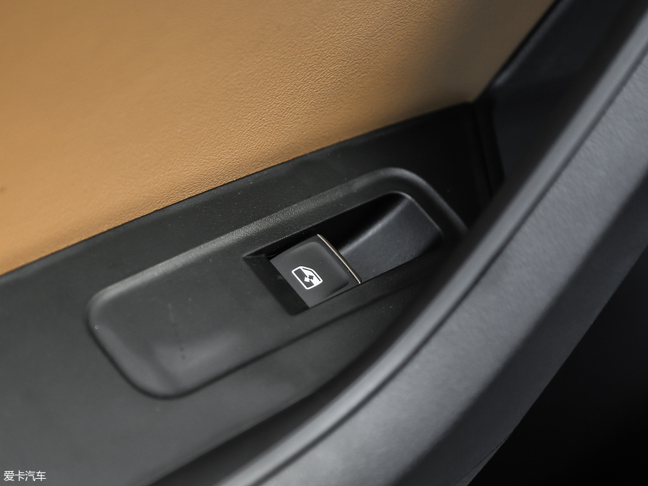 2019µρGT TSI330 A V