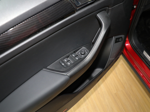 2019TSI380 Ş V п؅^