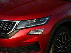 2019TSI380 (q)Ş V (x)(ji)^