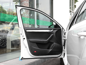 2019280TSI DSGкA (gu)VI {λ܇T