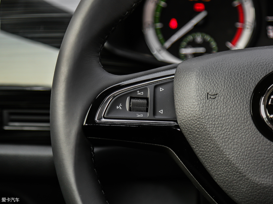 2019µρ TSI330 5A VI