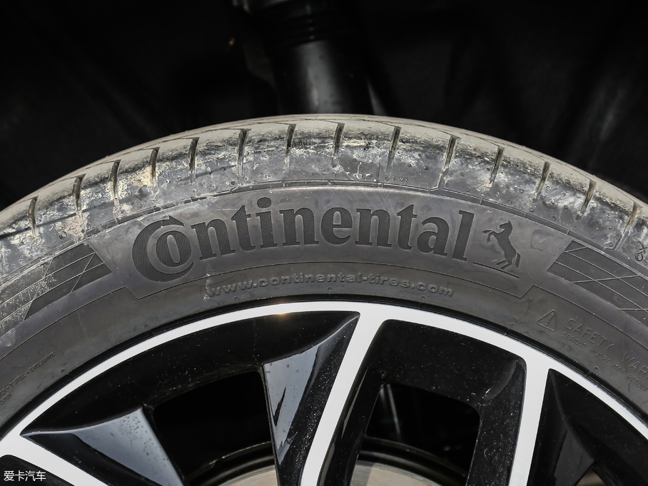 2019µρ TSI330 7(q)A(yu) VI