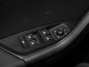 2019TSI330 5A VI {܇ƅ^	