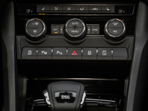 2019TSI330 7(q)A(yu) (gu)VI п؅^(q)