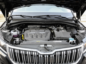 2019TSI330 7(q)A(yu) VI l(f)(dng)C(j)