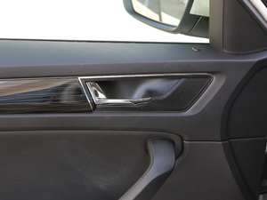 2019Ŀ TSI380 7Ş V g