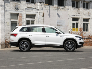 2019Ŀ TSI330 5(q)A(yu) VI w^