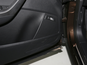 2019Ŀ TSI330 7(q)A(yu) VI g