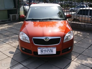2011款1.4L 手动晶致版 整体外观