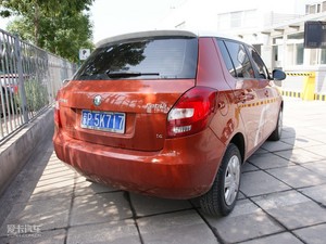 2011款1.4L 手动晶致版 整体外观