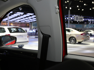 2019款1.5L 自动运动版 国V 空间座椅