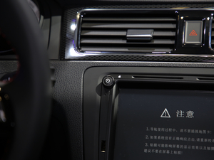 2019款1.5L 自动运动版 国V 中控区