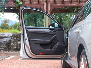 2019TSI380 DSGŞ {λ܇T